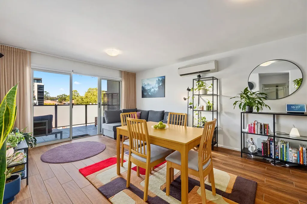 Braddon 1Moenga Stylish & Low-Maintenance Living in the Heart of Braddon!