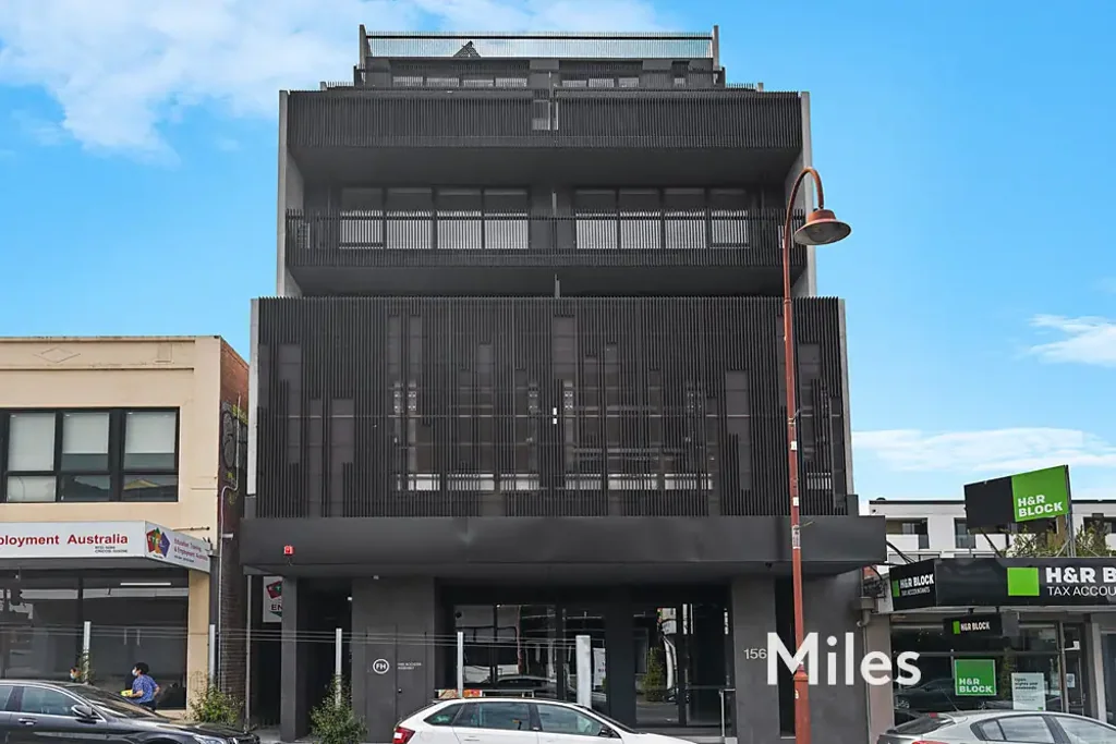 EXCELLENT, EASY & EXCITING APARTMENT LIVING