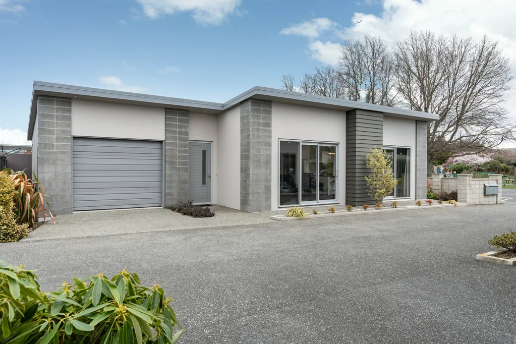 Mosgiel 2ਬੈੱਡਰੂਮ Modern Comfort Right Beside the Heart of Mosgiel