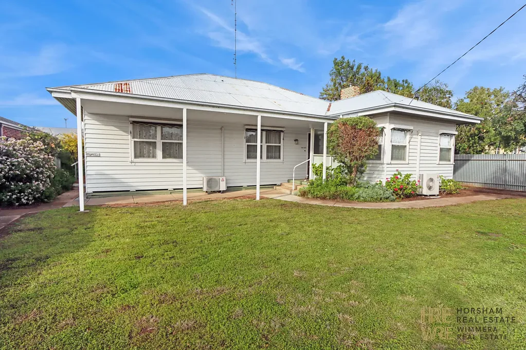 Warracknabeal 4房  LARGE FAMILY HOME