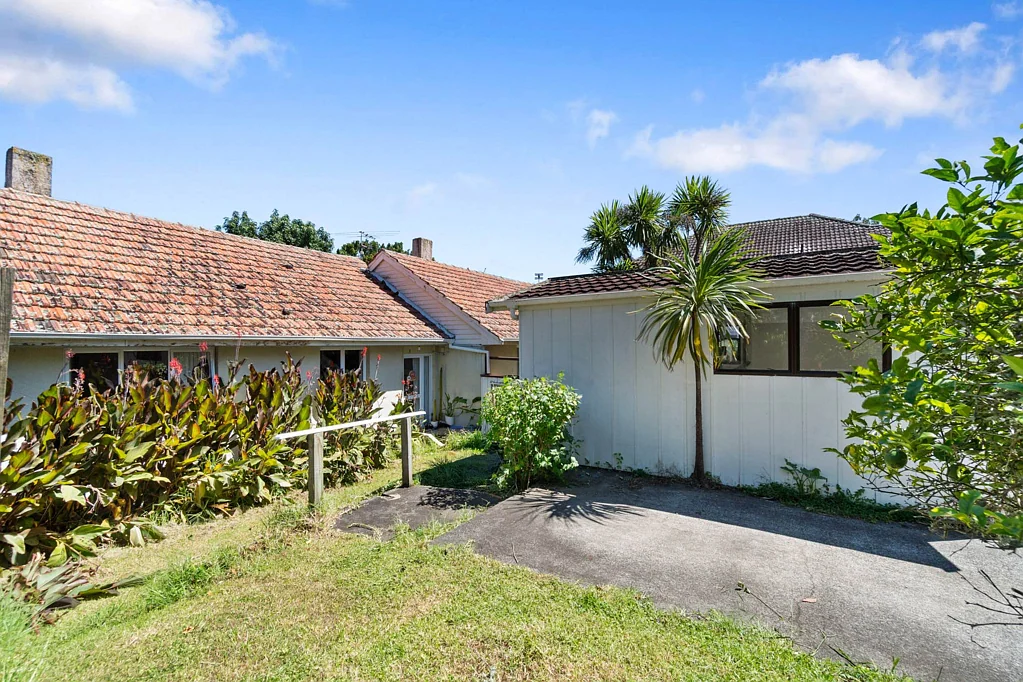 Mount Eden 2Zimmer Small Block - Exclusive Land