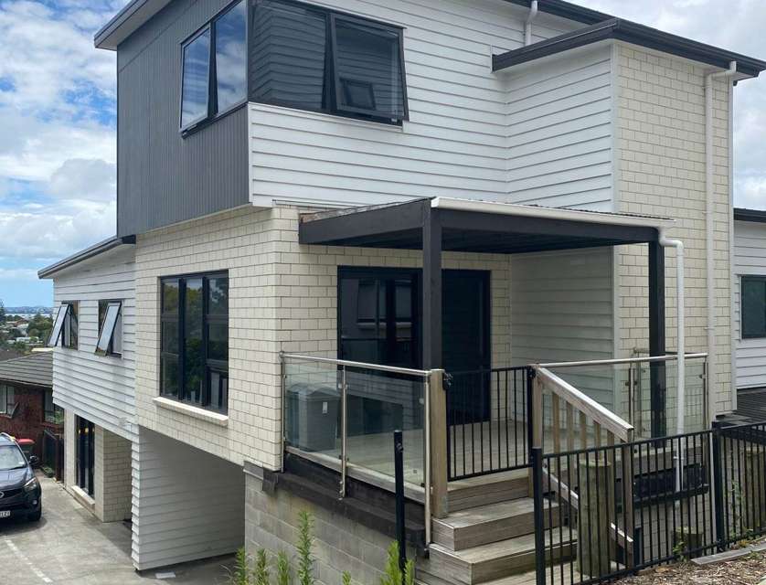 4223C Great North Road, Glendene, Waitakere City, Auckland, 4房, 3浴, 整租独立别墅