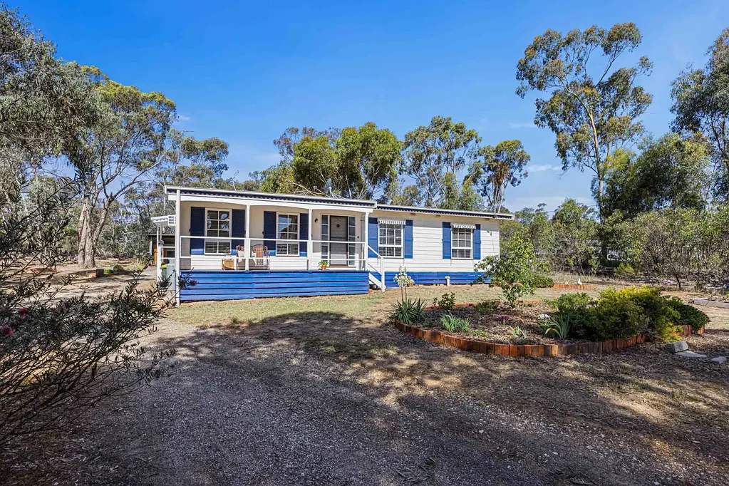 14 Boyce Street, Avoca, VIC 3467