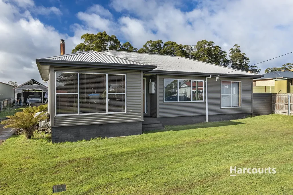 Ridgley 3कमरा Three Bedroom Home with Large Shed!