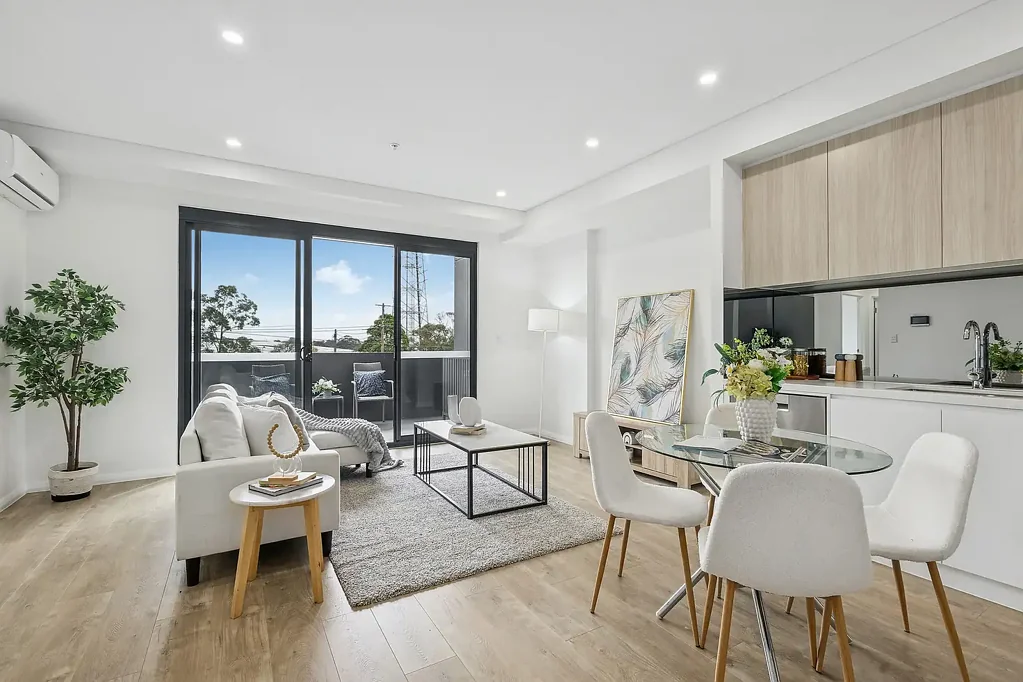 Greenacre 1ਬੈੱਡਰੂਮ Quality entry level home/investment in prime locale