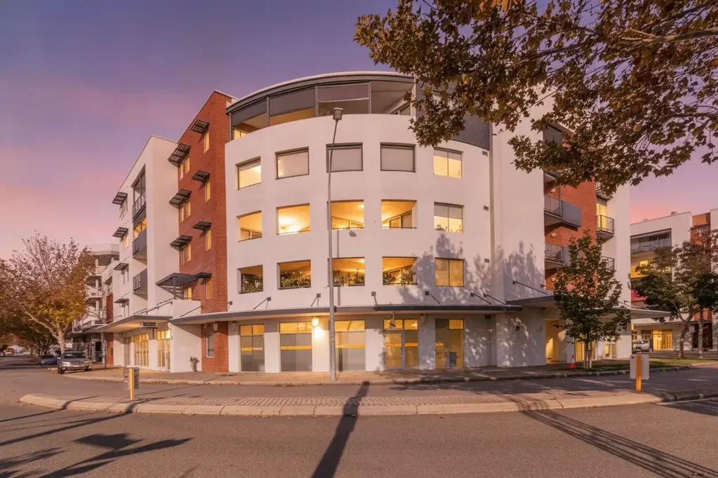 East Perth 2房  Blue-Chip Ground-Floor Investment Opportunity