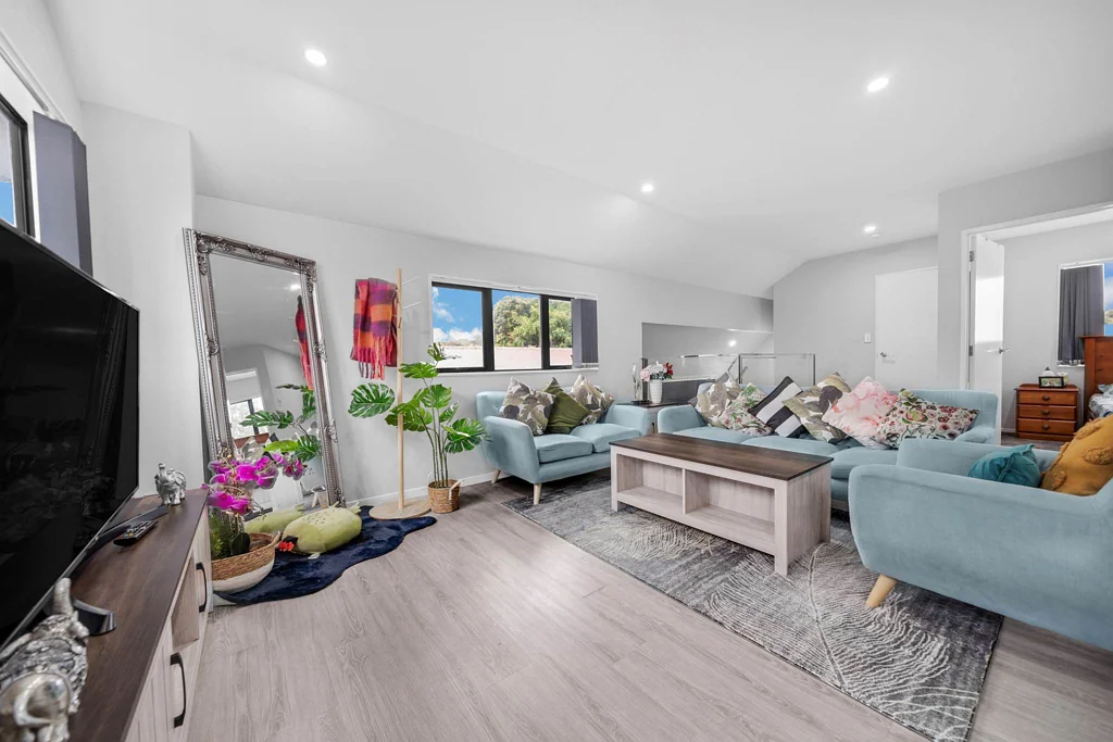 Manurewa 2部屋 Opportunity Knocks!