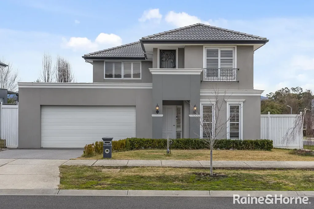 Gisborne 4房  Modern Comforts, Breathtaking Views & Prime Location