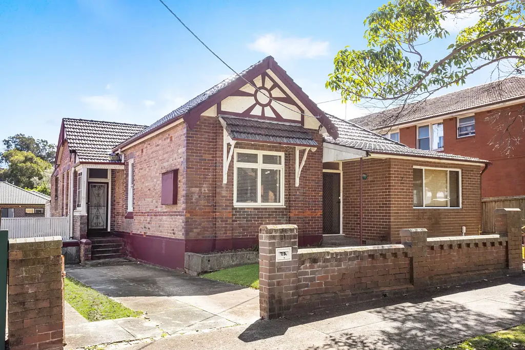 Marrickville 5 Slaapkamer 695sqm with 15-meter frontage in a prime Marrickville location