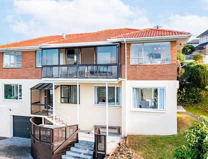 611b Glenfield Road, Totara Vale, North Shore City, 5 ਕਮਰੇ, 2 ਬਾਥਰੂਮ, Apartment