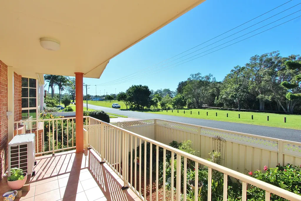 1/10 Mclennan Street, Laurieton, NSW 2443