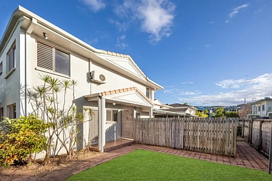 North Ward 2房 Coastal Living Starts Here – Walk to The Strand