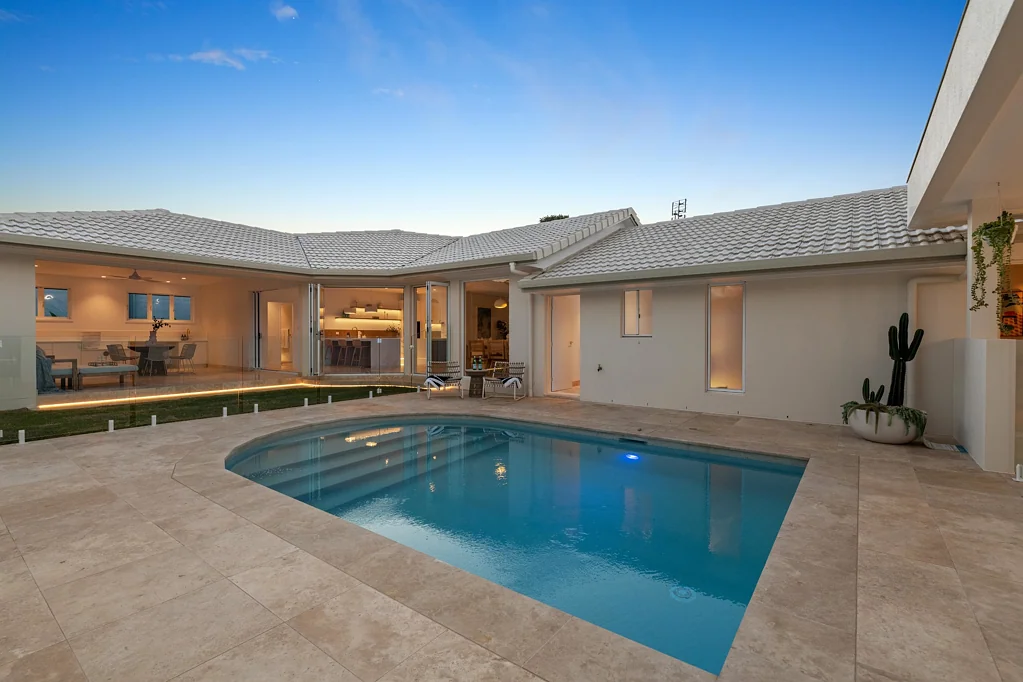 19 Colvillea Court, Palm Beach, QLD 4221