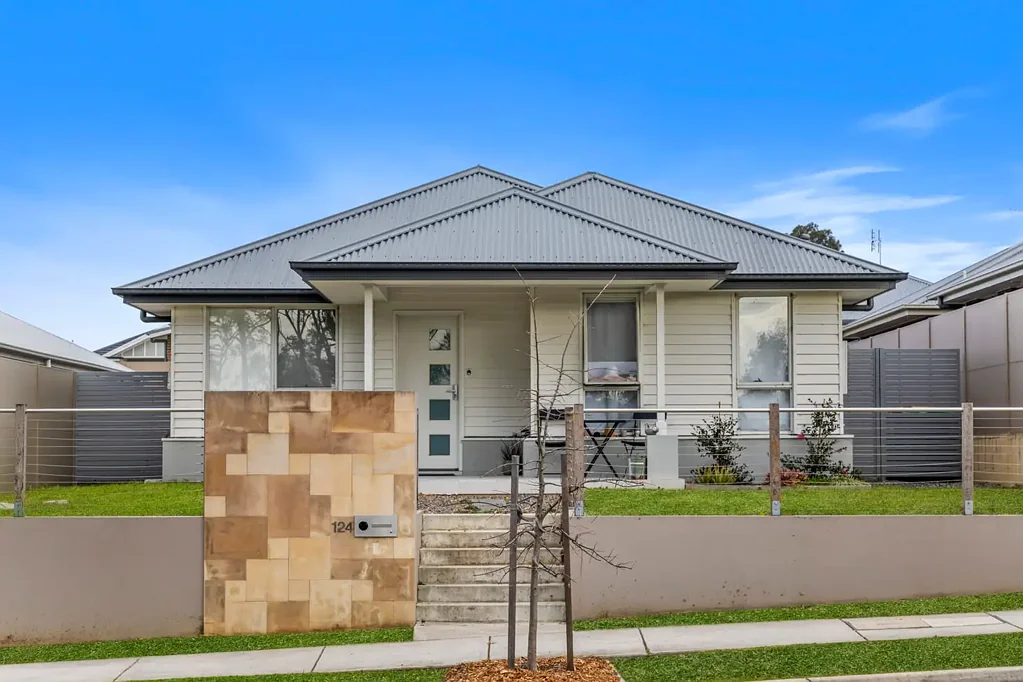 124 Triton Boulevard, North Rothbury, NSW 2335