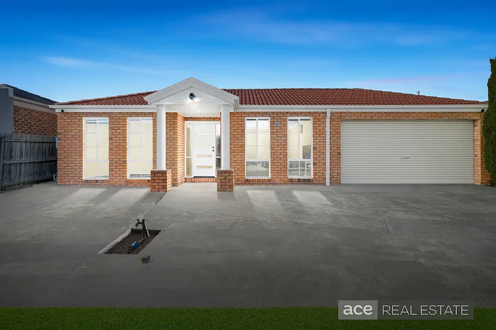 Truganina 4 Bedroom A Spacious Family Home with Untapped Potential