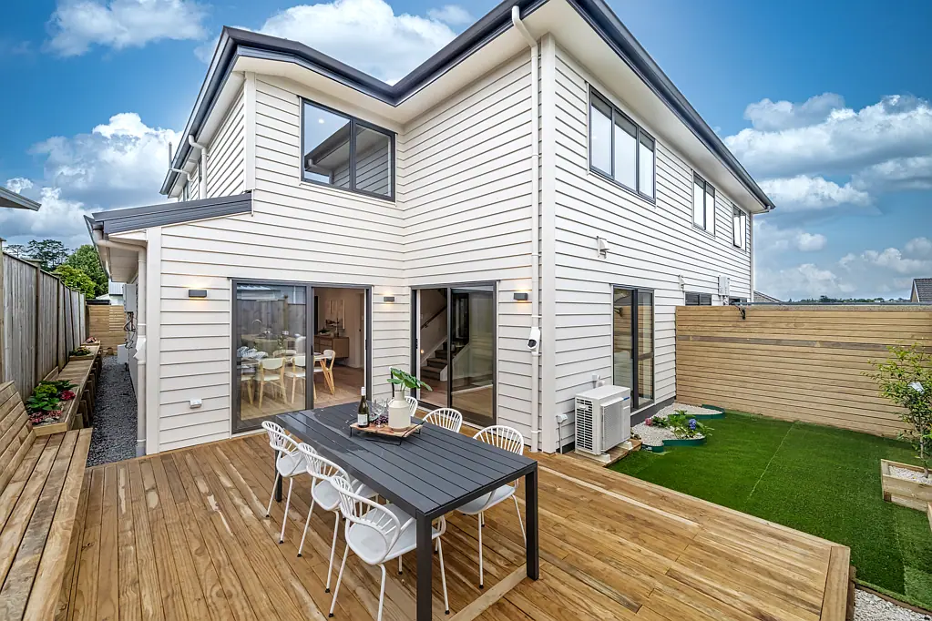7B De Quincey Terrace, Highland Park, Manukau City, Auckland