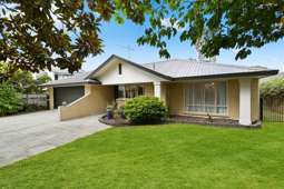 38 Harrowfield Drive, Harrowfield