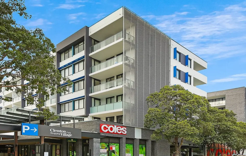 Super convenient apartment- (OPEN HOUSE: SATURDAY 10:30AM-10:45AM)
