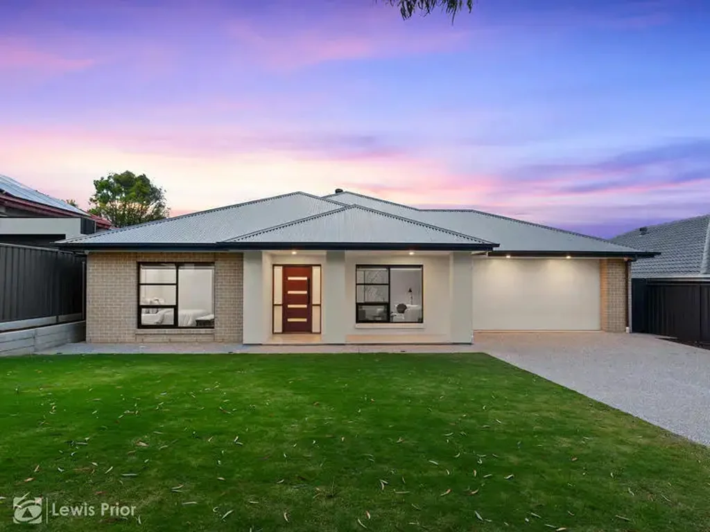 8 Warunda Avenue, Seaview Downs, SA 5049