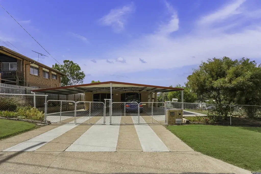 22 Barret St, Flinders View, QLD 4305