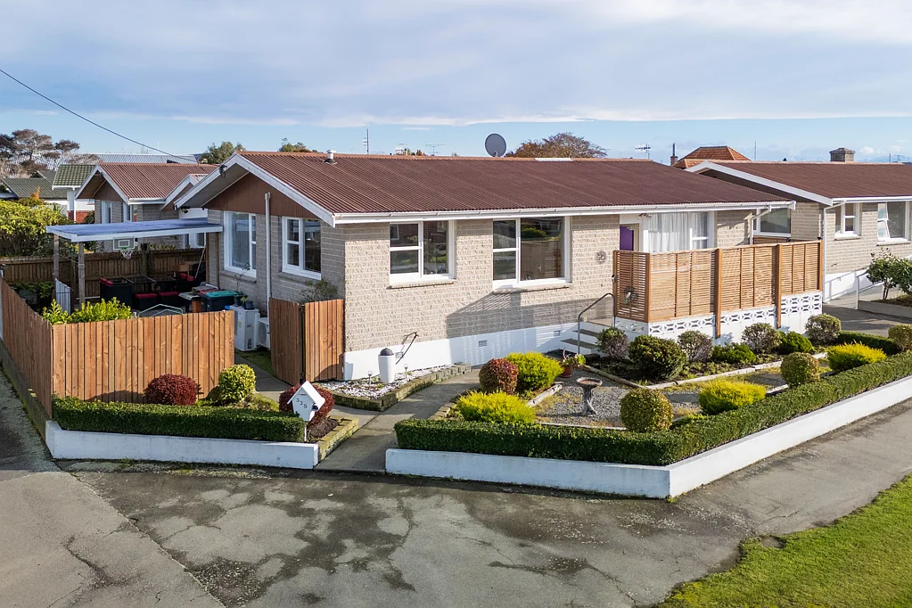 Glenwood 2 Bedroom Super Spacious! Great Value!