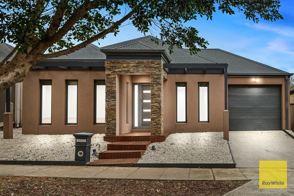Caroline Springs 3 Slaapkamer Perfectly positioned for convenience & comfort!