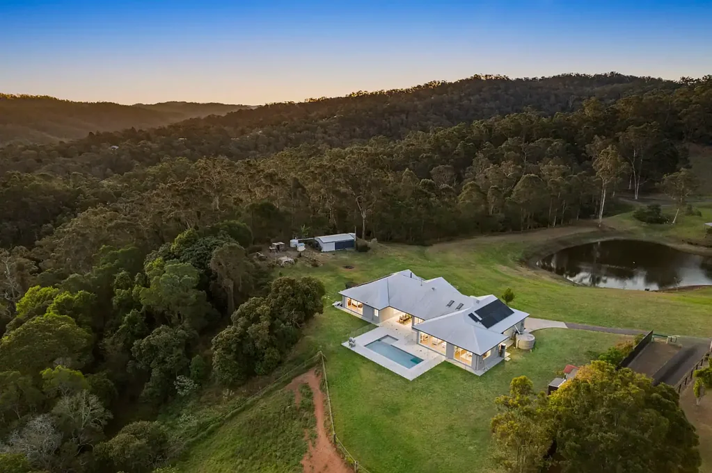 11/463 Gold Creek Road, Brookfield, QLD 4069