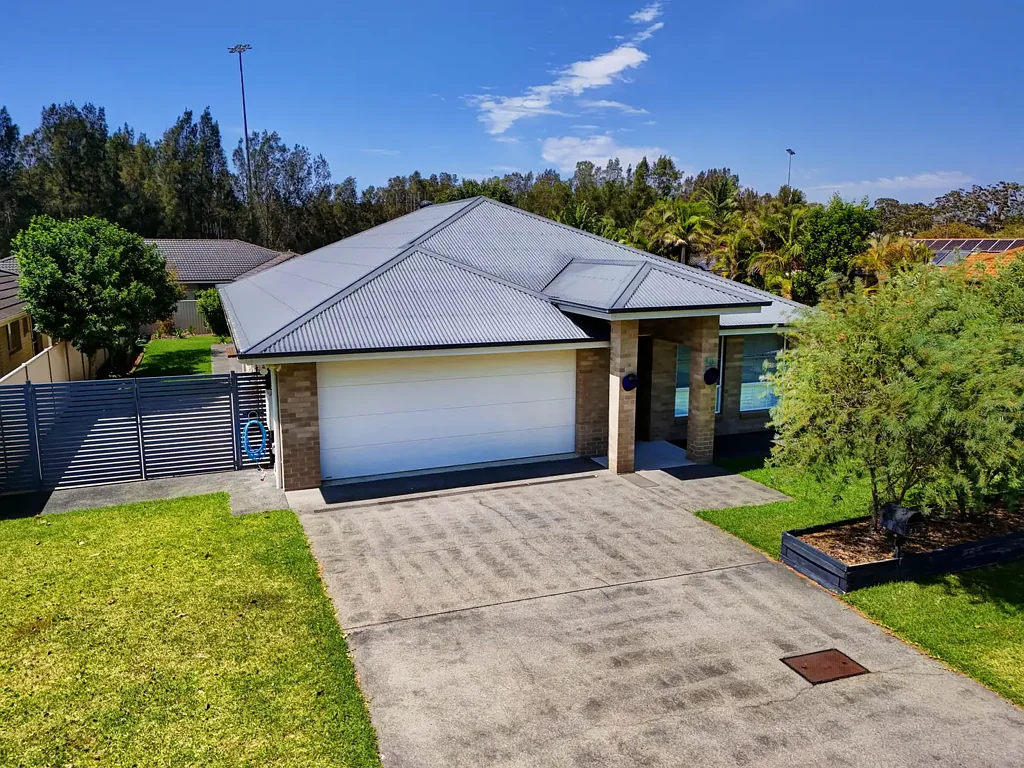 31 James Foster Drive, Black Head, NSW 2430