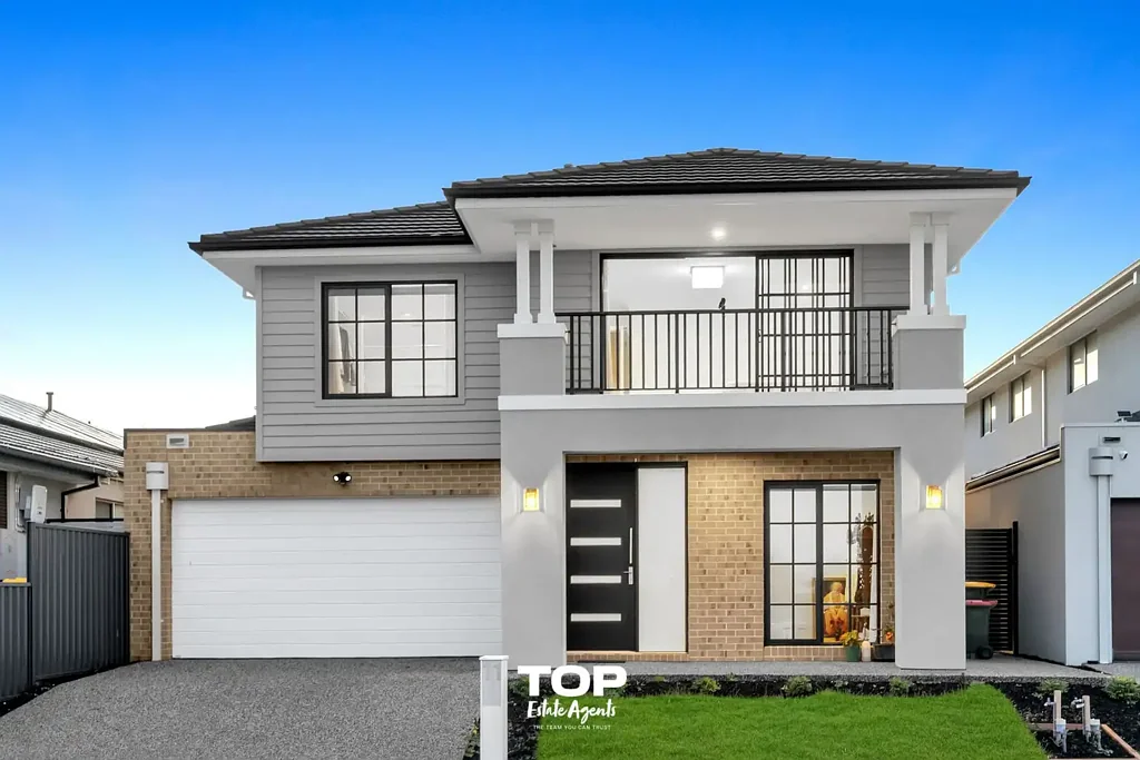 Clyde North 5房  Grand, Modern & Effortlessly Elegant Waterfront home
