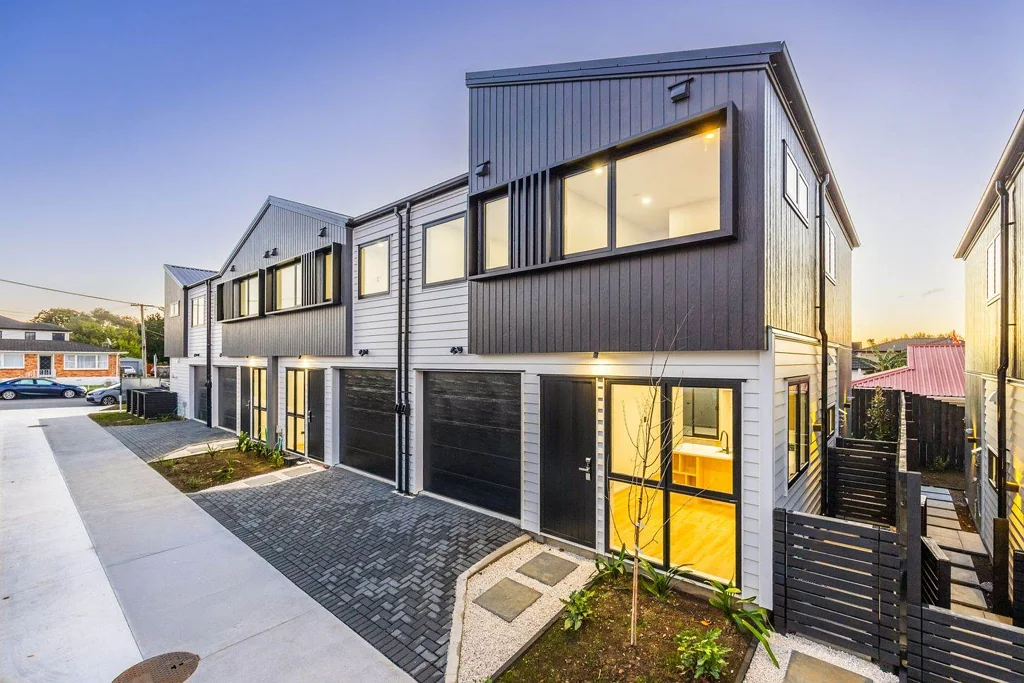 13G Rosebank Road, Papatoetoe, Manukau City, Auckland