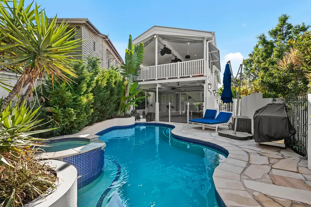 1 Bank Street, Windsor, QLD 4030