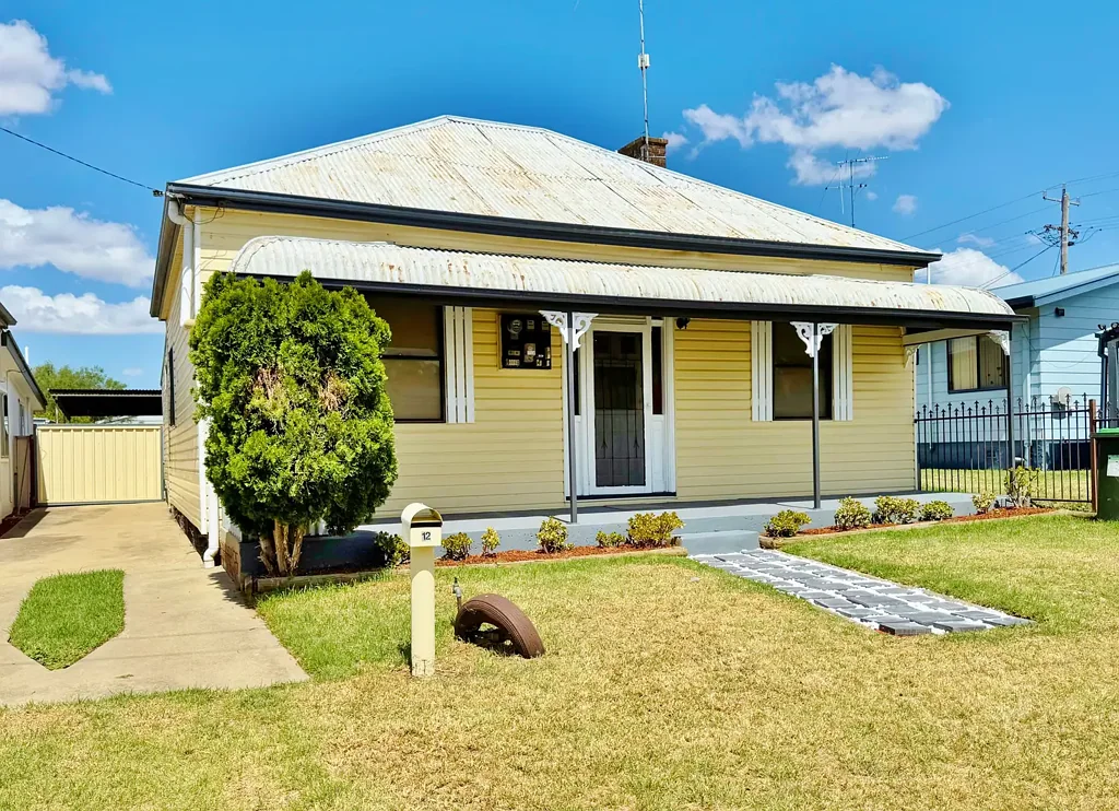 12 Short Street, Harden, NSW 2587
