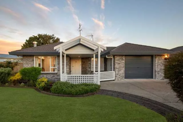 Glenview 2ਬੈੱਡਰੂਮ Perfectly Positioned, Meticulously Renovated