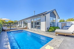 16 Augustine Drive, Aidanfield