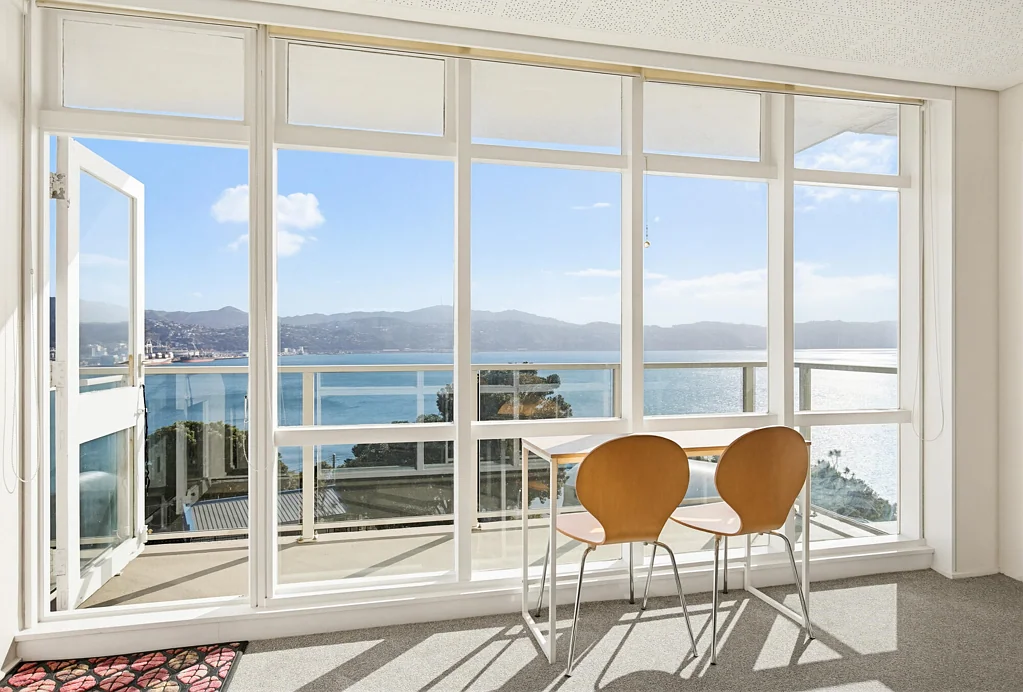 Roseneath 2 Bedroom SEE-WORTHY CITY PAD