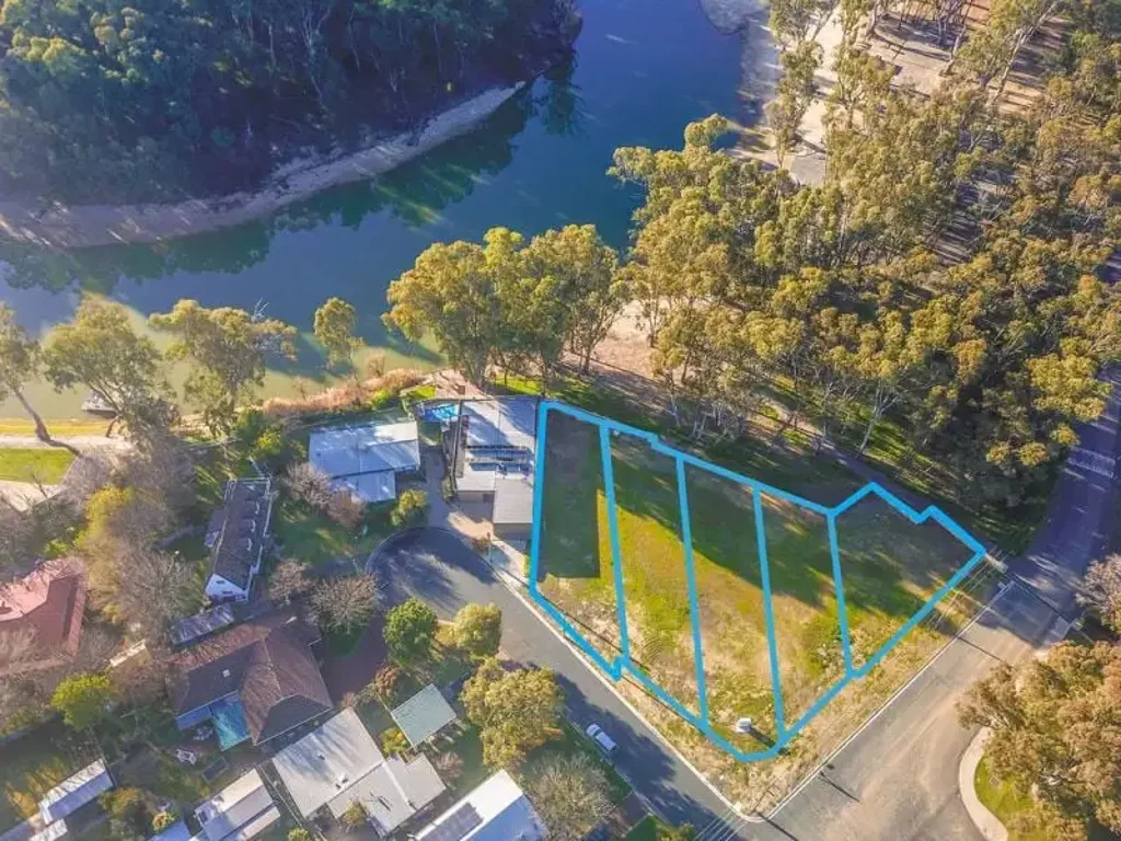 Deniliquin  RIVER BEND ESTATE 
5 RIVERFRONT BLOCKS
LOT 3 SOLD