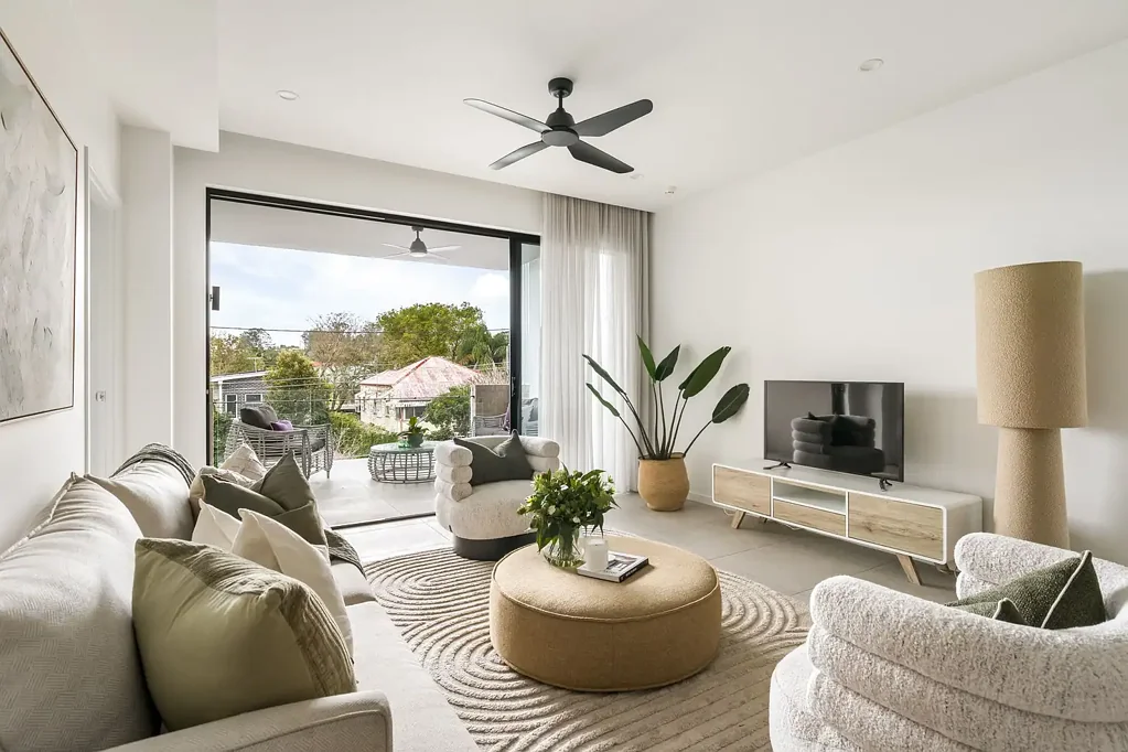 Alderley 2Zimmer Open Plan Entertainer's Dream with Multi-Purpose Room