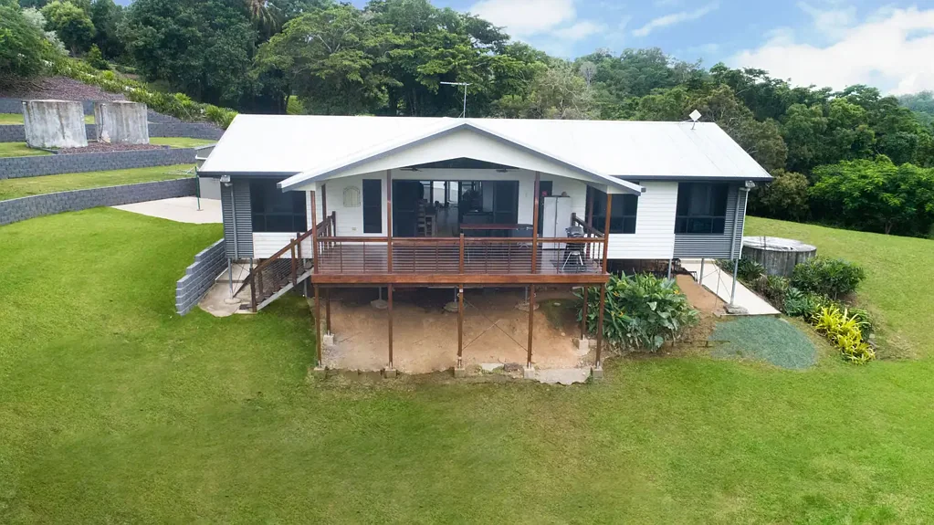 2 Bayview Drive, Habana, QLD 4740