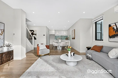 1/14 Langford Crescent, Donvale, VIC 3111, 4房, 3浴, Townhouse