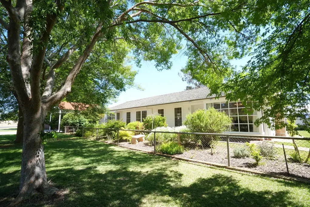 Griffith 4房  'Iconic' Residence on 1,201m2 (approx.)!