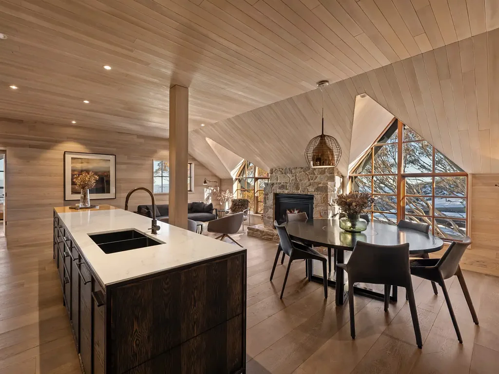 Mount Buller 4房  Luxe Penthouse with Award-Winning Design