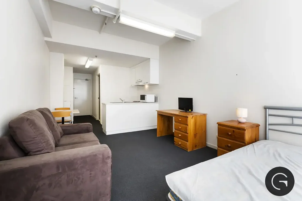 Bright, Spacious and Ready to Occupy!