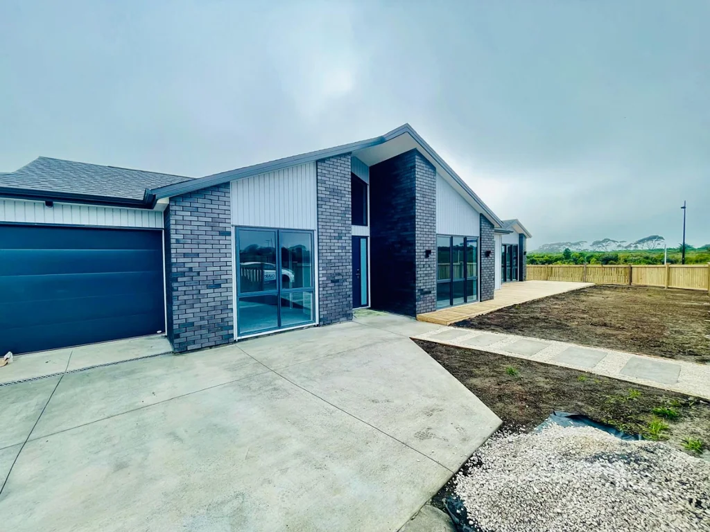 CLARKS BREACH, 4 BEDROOMS