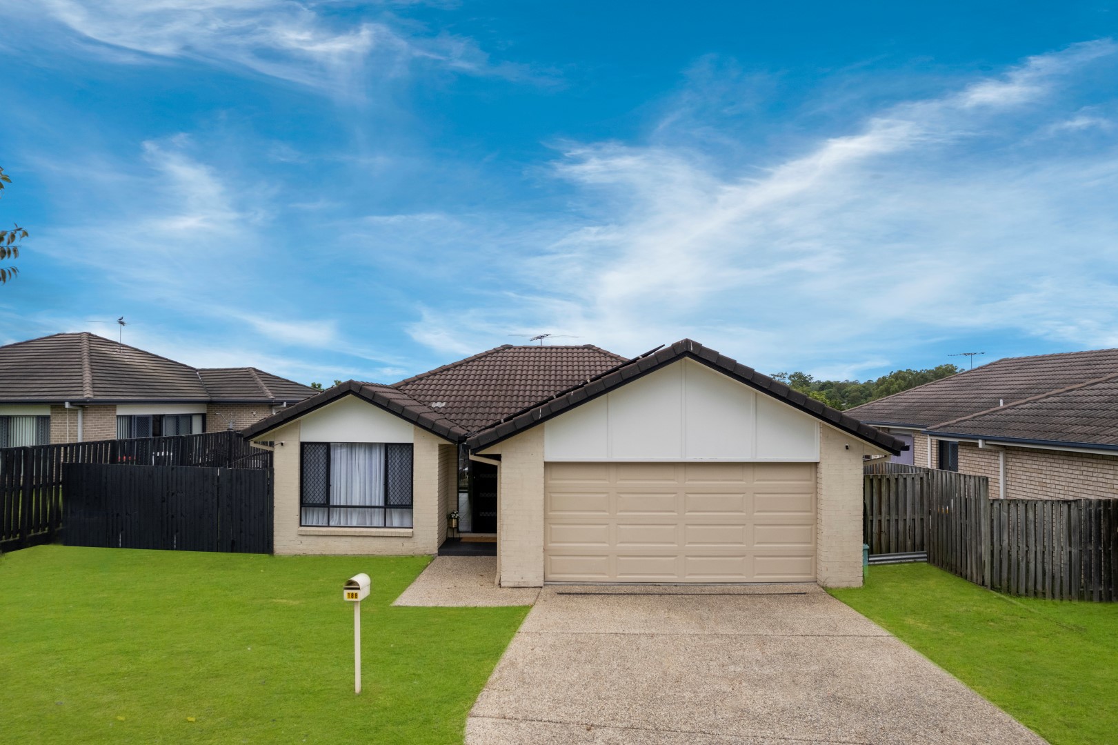 188 HENTY DR, REDBANK PLAINS QLD 4301, 0 habitaciones, 0 baños, House