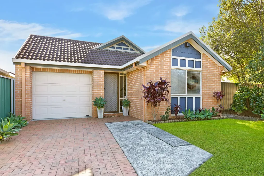 2 Tweed Close, Bateau Bay, NSW 2261