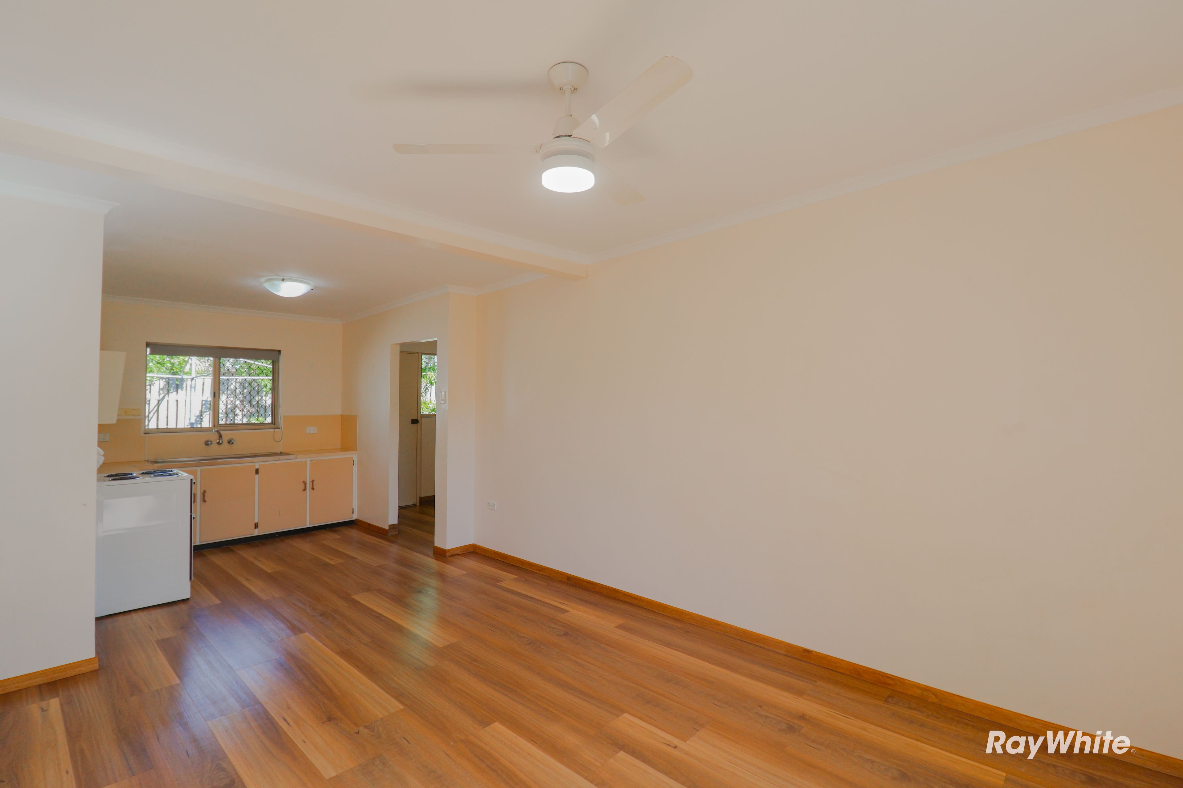 UNIT 4 42 AVOCA ST, MILLBANK QLD 4670, 0 રૂમ, 0 બાથરૂમ, House