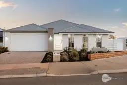 52 Adlington Way, The Vines