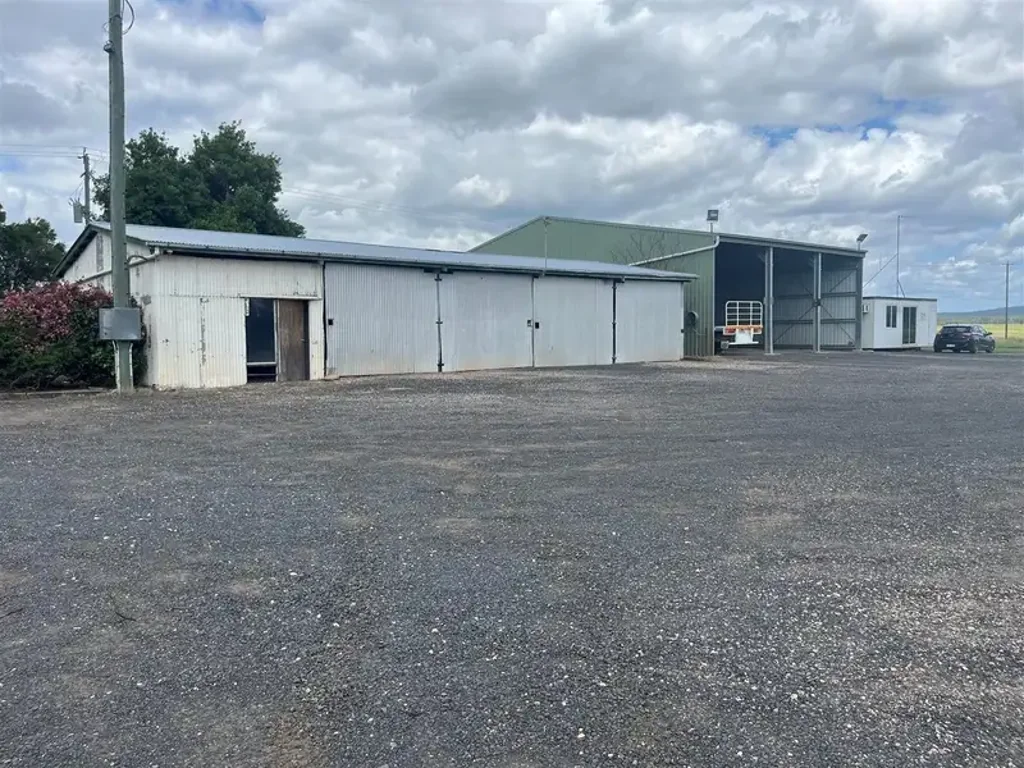 BIG SHED, 3 BED 2 BATH, HEAPS OF SPACE
