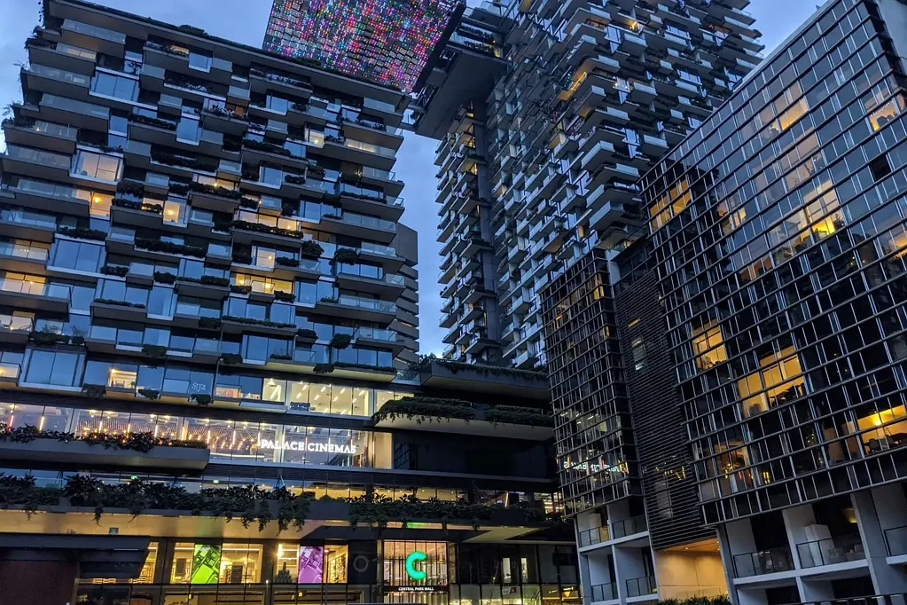 Fully Furnished One-Bedroom Apartment with Wintergarden Prime Chippendale Location