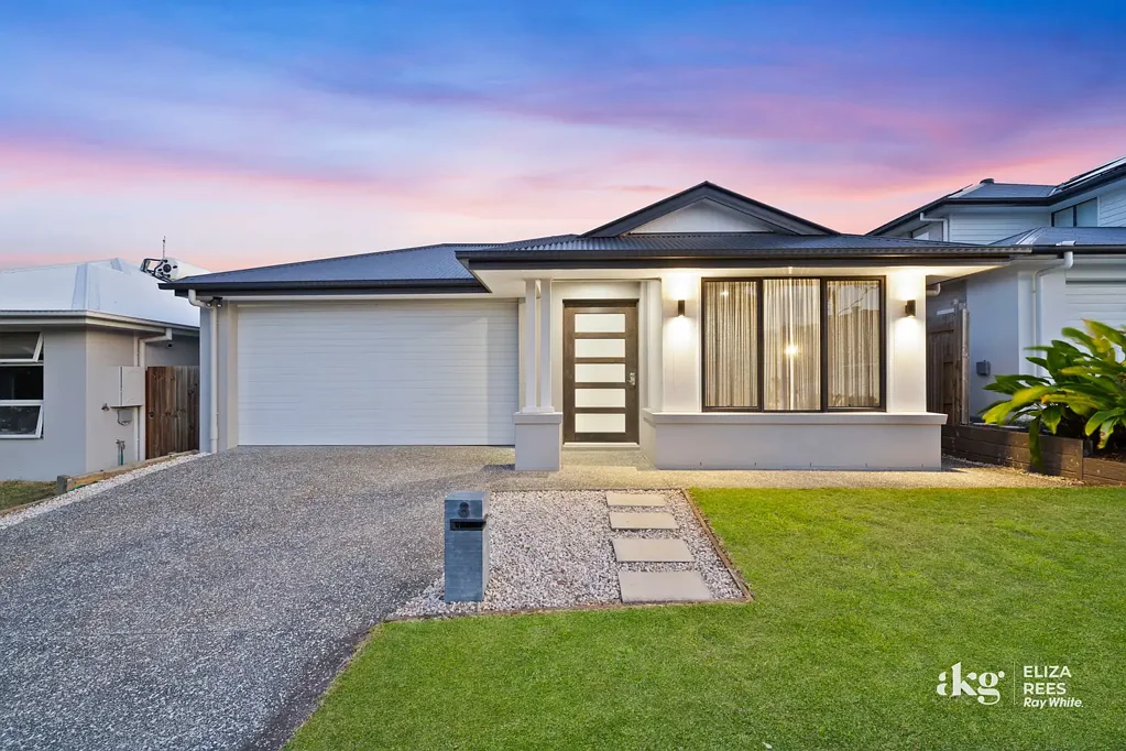 Greenbank 4房 时尚精致的宽敞家庭设计住宅 Sleek Designer Family Haven of Space & Sophistication
